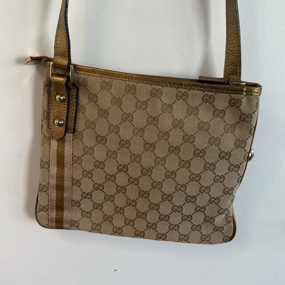 Vintage Gucci GG Canvas “Sherry Line” Crossbody Messenger Bag - Picture 6 of 10